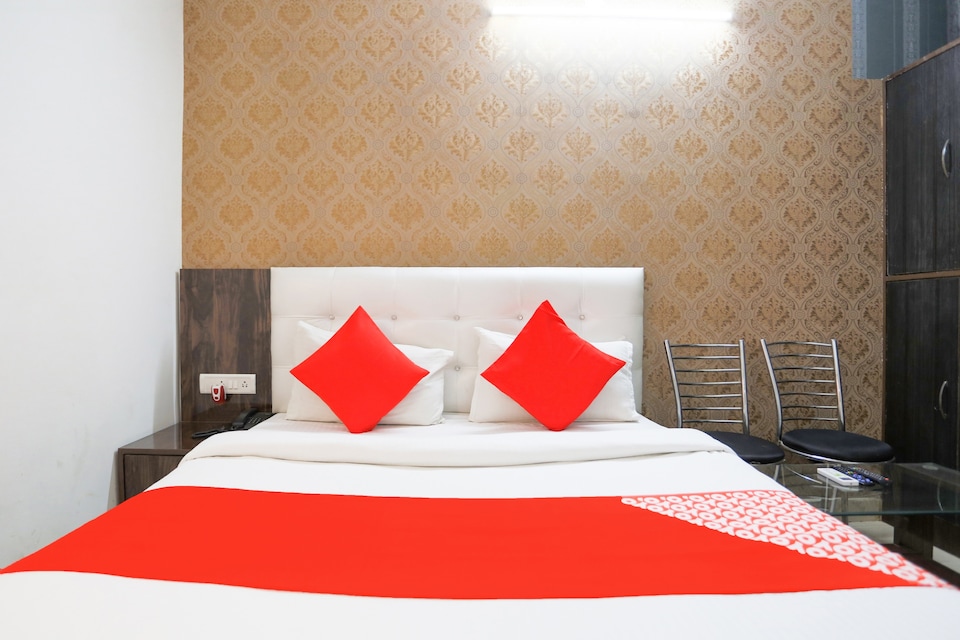 OYO 75275 Aradhya Inn, Gomti Nagar Lucknow, Lucknow