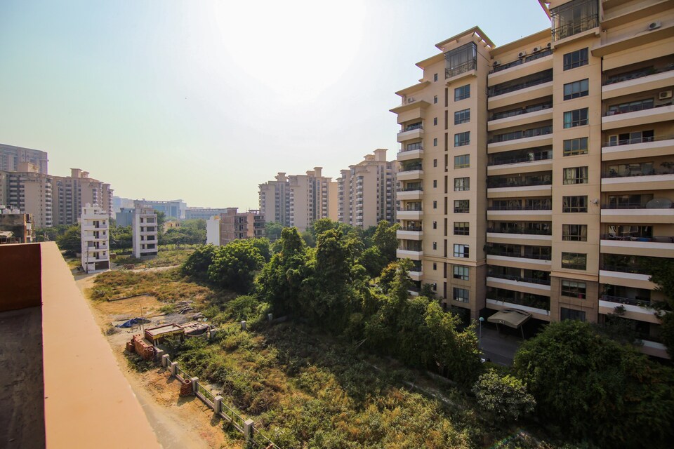 OYO 75277 Sunshine Inn, Golf Course Road, Gurgaon