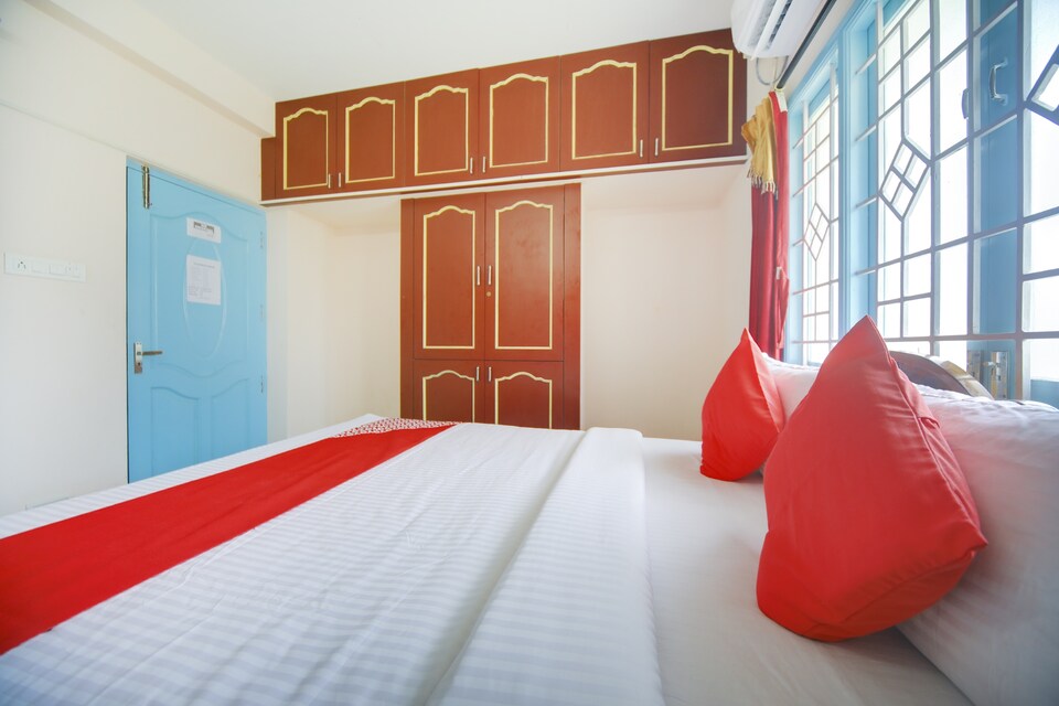 OYO 75298 Sri Devi Guest House, Vadapalani Chennai, Chennai