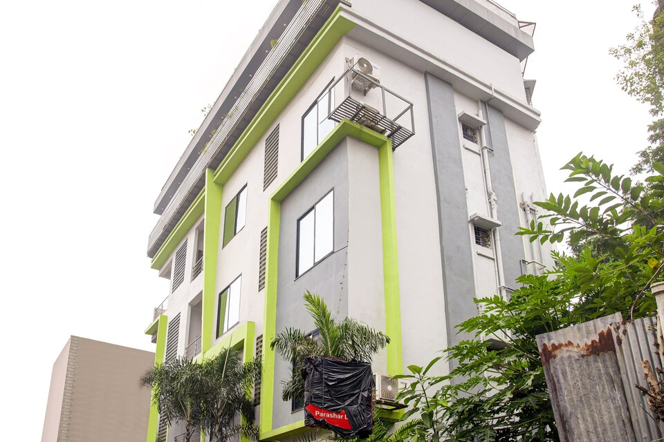 Capital O 75310 The Jk Hotel, Bus Stand Nagpur, Nagpur