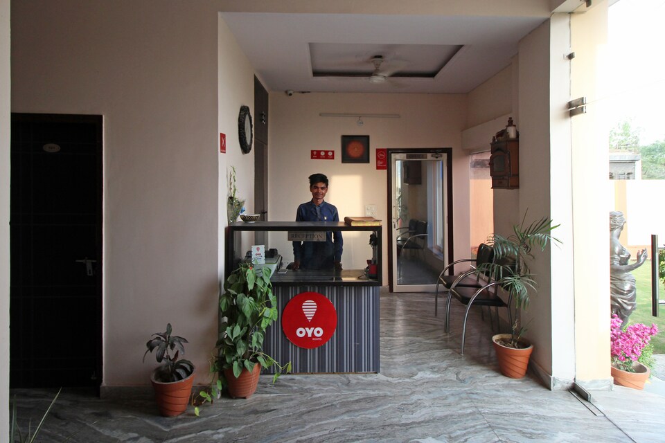 Collection O Hotel City Rooms Greater Noida, Greater Noida, Noida