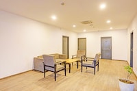 Super Townhouse Vijay Khand Gomti Nagar