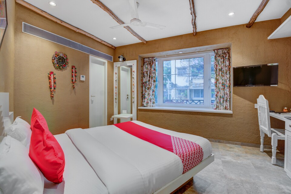OYO 75339 Baba Homes, Mumbai International Airport, Mumbai