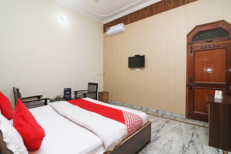 OYO 16270 Hotel Sweet Home, Civil Lines, Rudrapur