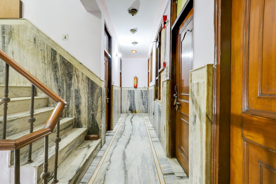 OYO 75351 Hotel Moon Palace dx, Paharganj Delhi, Delhi