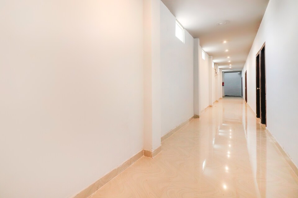OYO 75352 Garg Residency, Greater Noida, Noida