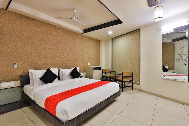 OYO 75358 AHM388-MOCA