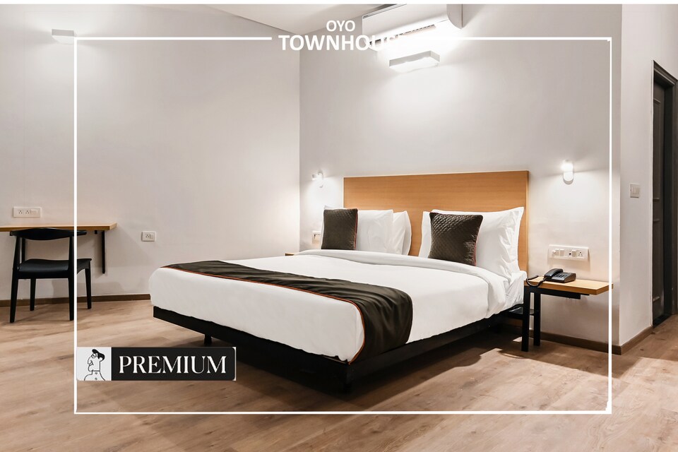 Townhouse 173 Knowledge Park 3 Near PVR Ansal Plaza Greater Noida