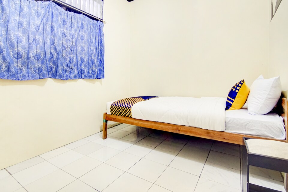 SPOT ON 3979 Wisma Purimas Syariah, Beji Depok, Depok