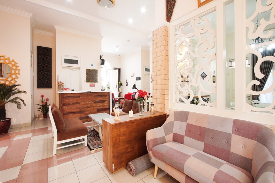 Collection O 3986 Just 11 Boutique Residence Syariah, Jakal Atas, Sleman