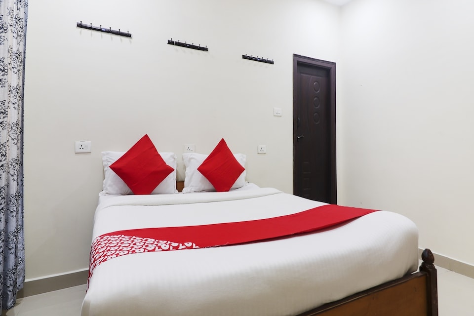 Flagship Hotel Audumbara Inn Near Shilparamam, Gachibowli, Hyderabad