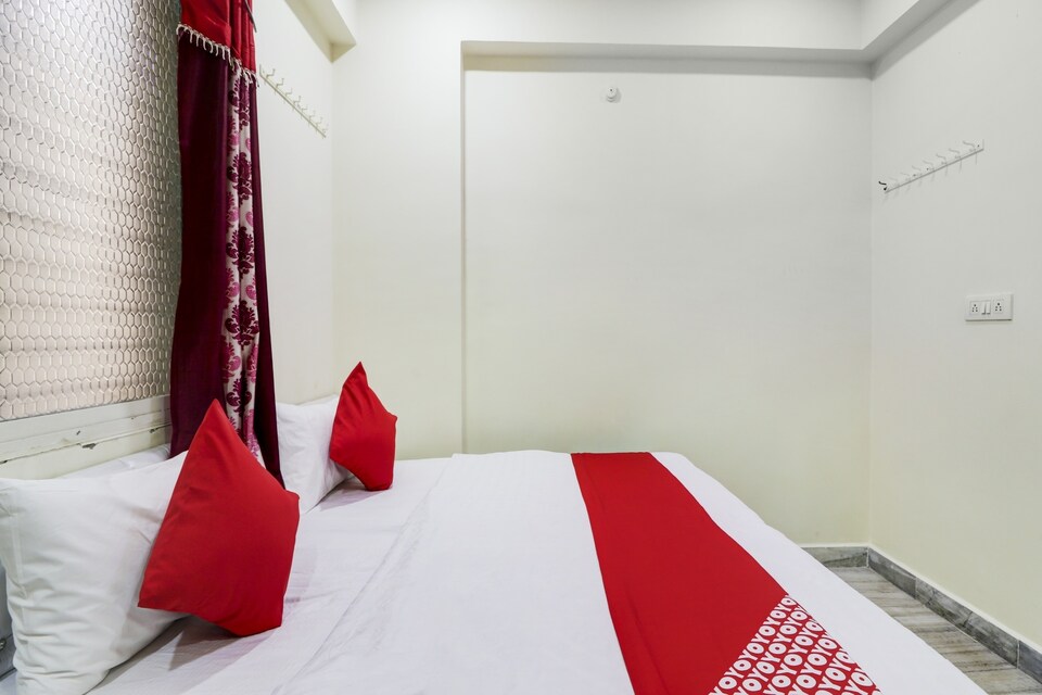 OYO 75403 A.R Residency, Kondapur, Hyderabad