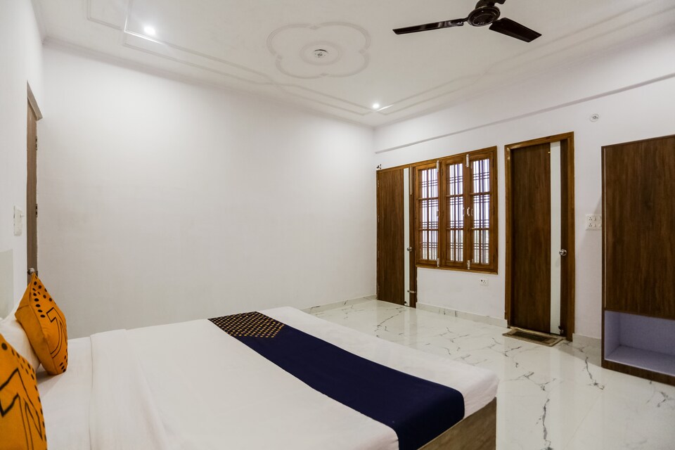 SPOT ON 75419 C2c Stays, Vikas Nagar Lucknow, Lucknow