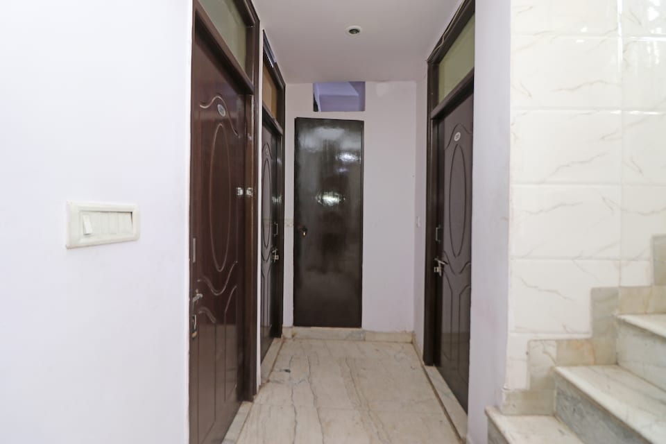 Hotel O Mahesh Inn, Paharganj Delhi, Delhi