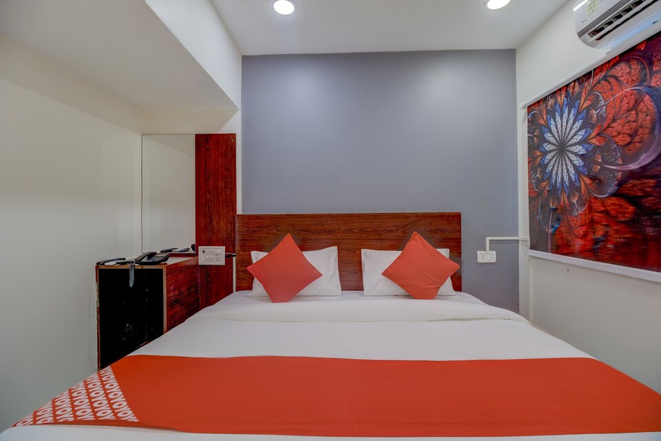 LIVE as MUM2229, Andheri West, Mumbai