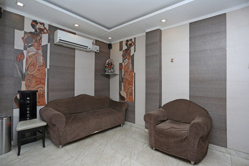 OYO Flagship 117 Hotel Prakash Palace, Lanka, Varanasi