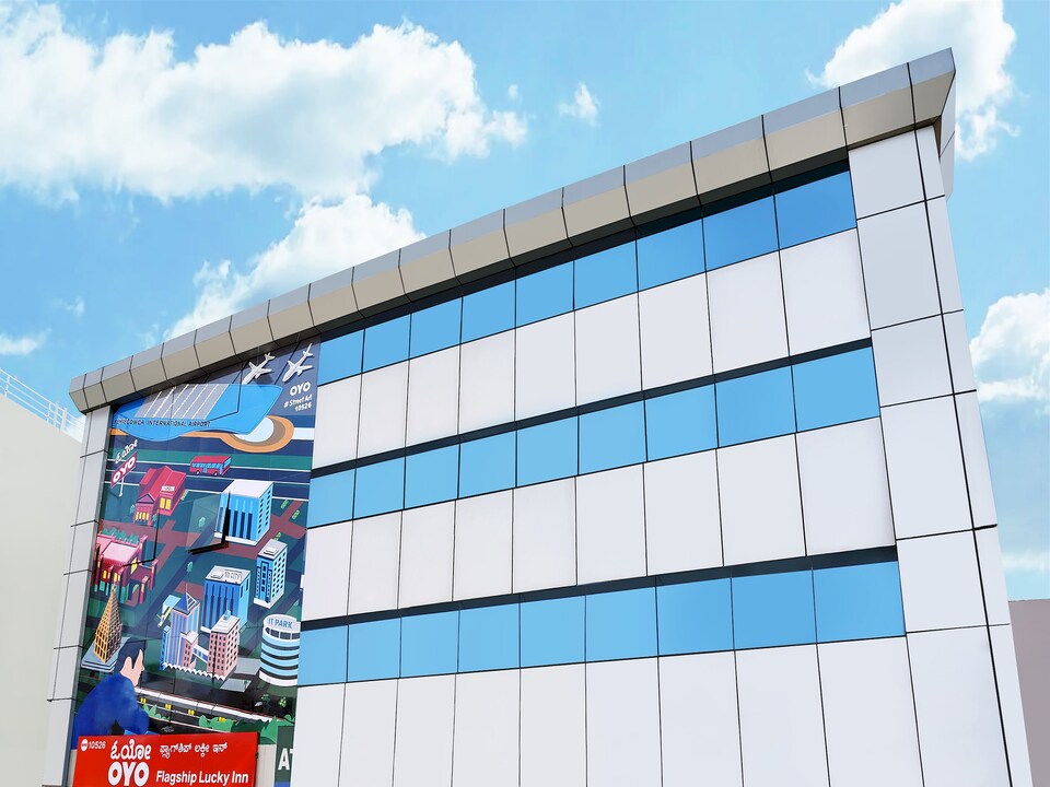 Flagship Majestic Near Lalbagh Botanical Garden, Majestic Bangalore, Bangalore