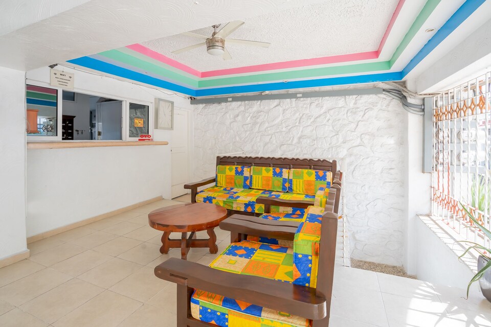 OYO Hotel Conchamar, Acapulco de Juarez, GRO, Acapulco