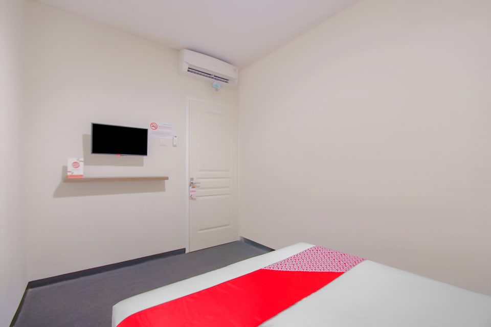 OYO 4004 Vivo Rooms, Malang Kota, Malang