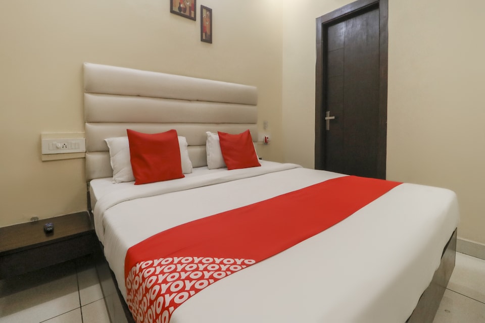 OYO 75533 Hotel Mannat, Zirakpur, Zirakpur