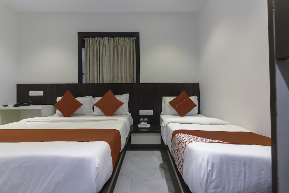 OYO 75540 Hotel Flora Suites, Mumbai CST-Churchgate-Colaba, Mumbai