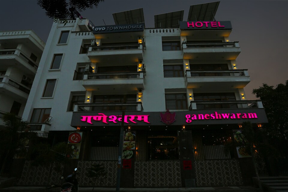 Collection O Hotel Ganeshwaram Inn Near Botanic Garden Of Indian Republic, Noida City, Noida