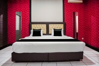 Hotel O near Tugu Simpang Haru formerly Zaara Guest House