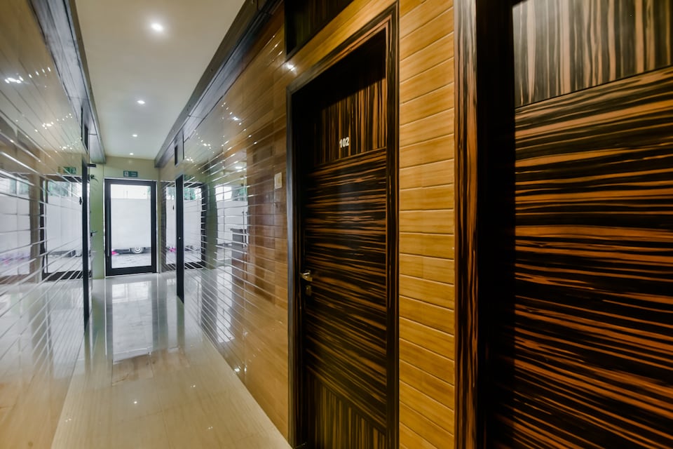 OYO 6371 Hotel Abrol, Mumbai Chembur-Kurla-Ghatkopar, Mumbai