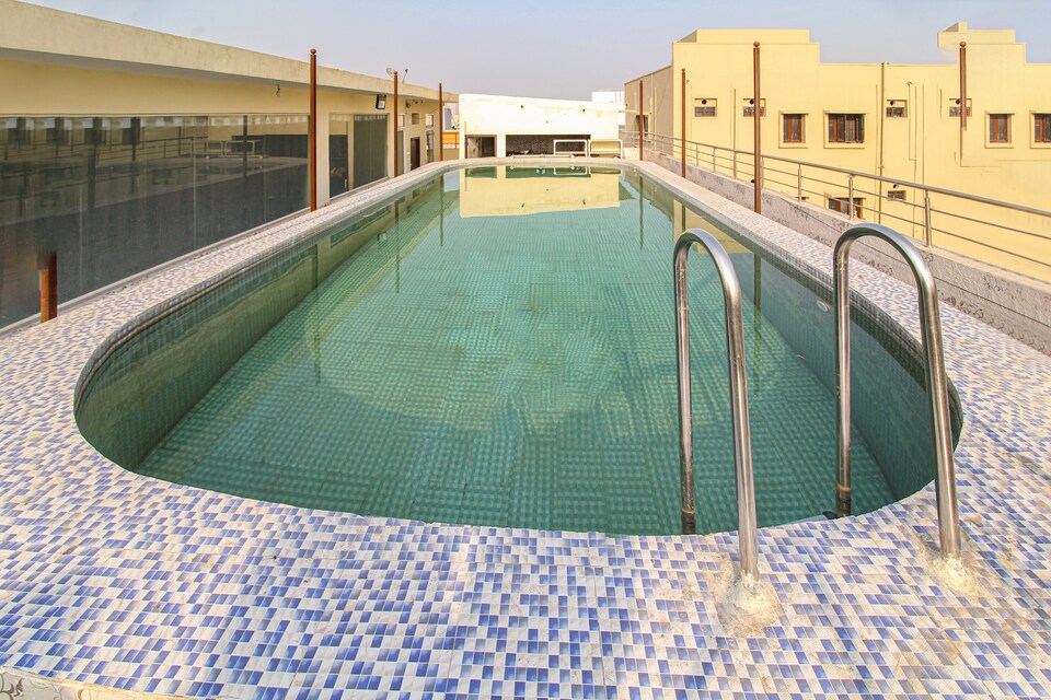 OYO FLAGSHIP 74389 HOTEL LIVING  Flagship Hyderabad  Book    941 OYO