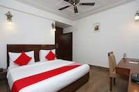 Hotel O The Green majestic