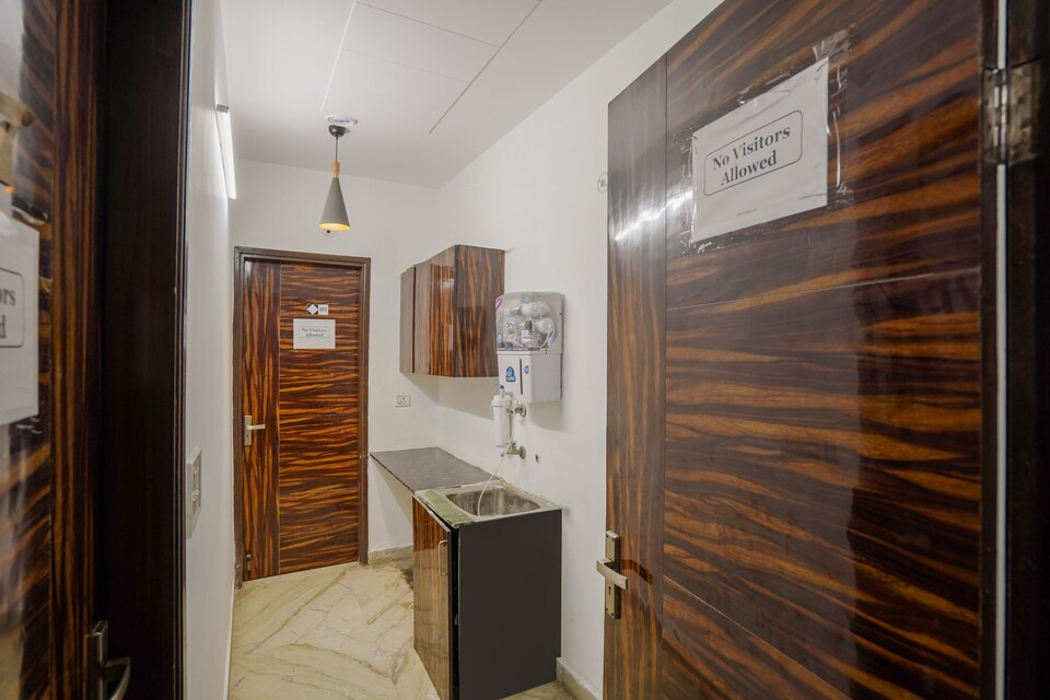 OYO 47447 Flagship Designer Stay GD Goenka School, Rohini Delhi, Delhi