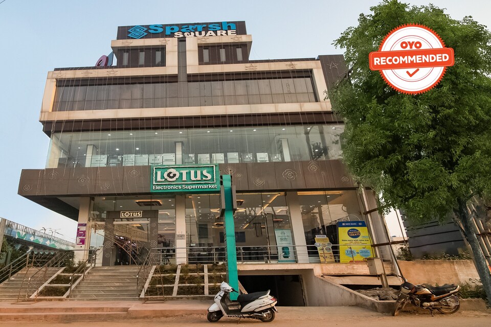 Collection O 44957 Landmark Square New Rajendra Nagar, Airport Road - Raipur, Raipur