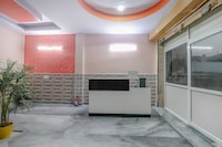 Hotel O Primrose Hotel's Near Noida Sector 76 Metro Station