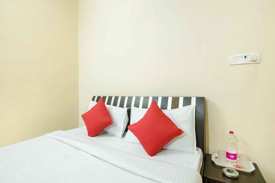 OYO Flagship 75664 Hotel Nmr Plaza, Rohtak, Rohtak
