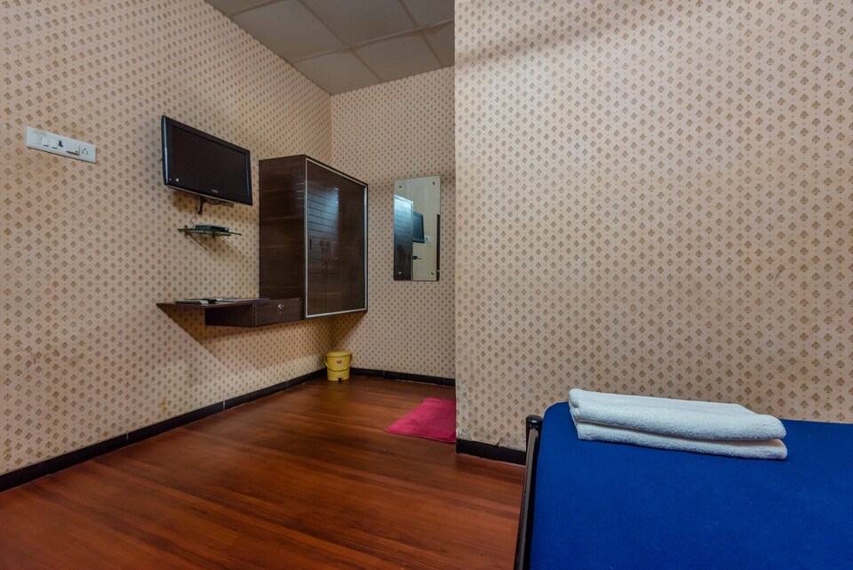 OYO Home Star Residency, Mumbai International Airport, Mumbai