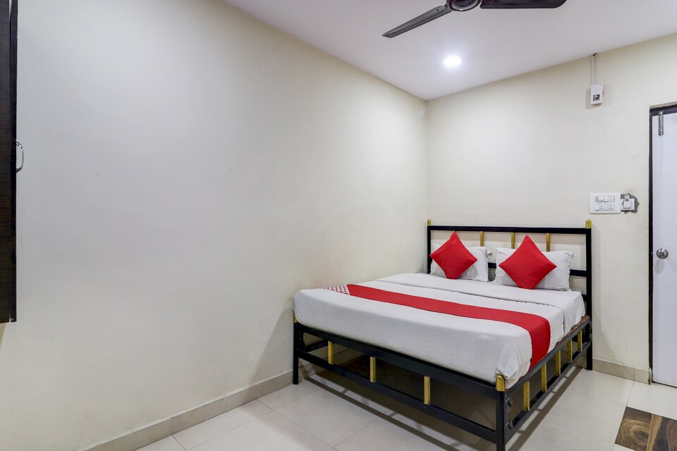 OYO 75687 Hotel Sun City, Ameerpet, Hyderabad