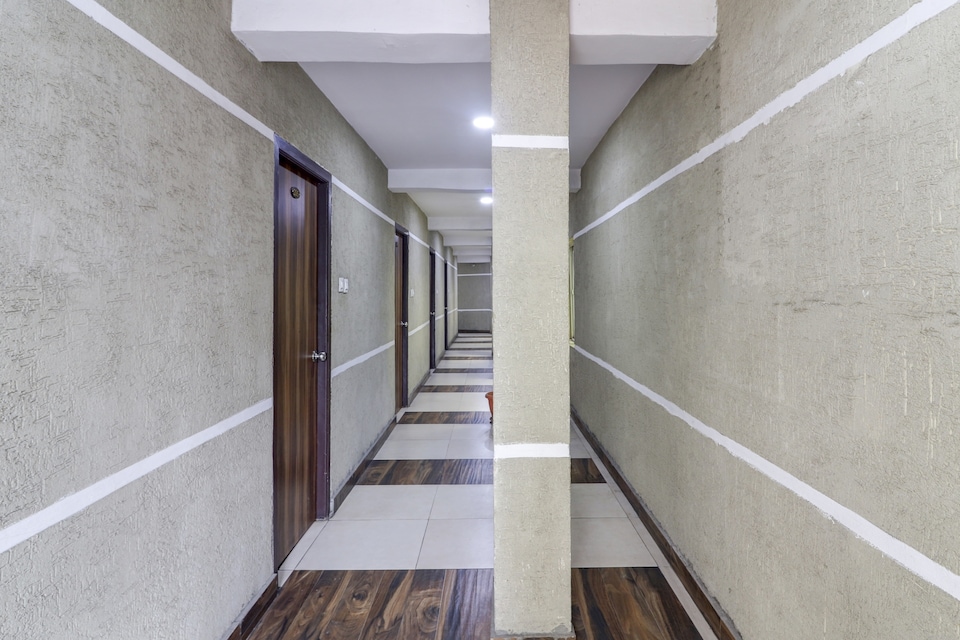 OYO 75687 Hotel Sun City, Ameerpet, Hyderabad