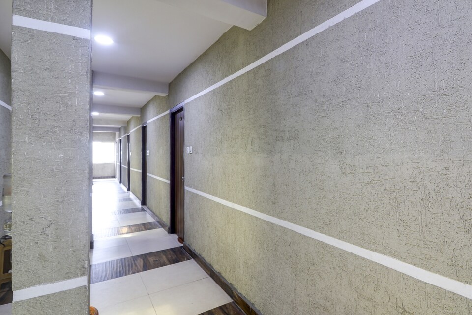 OYO 75687 Hotel Sun City, Ameerpet, Hyderabad