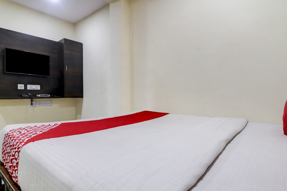 OYO 75687 Hotel Sun City, Ameerpet, Hyderabad