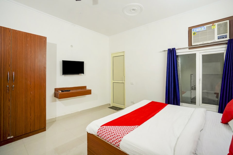 OYO 75699 Hotel Globe Stay, Greater Noida, Noida