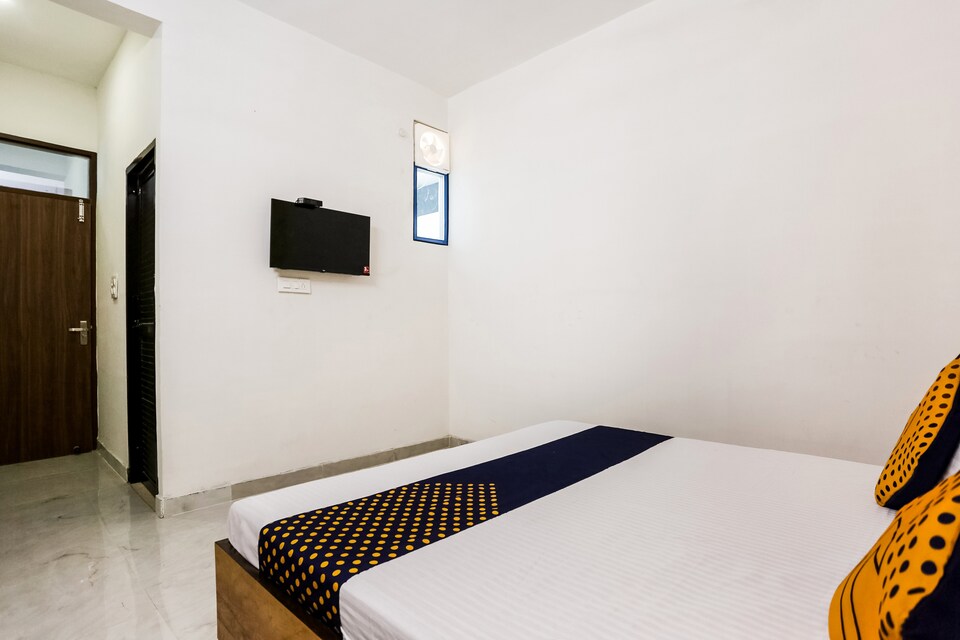 SPOT ON 75703 Hotel Rockford Inn, Rewari, Rewari