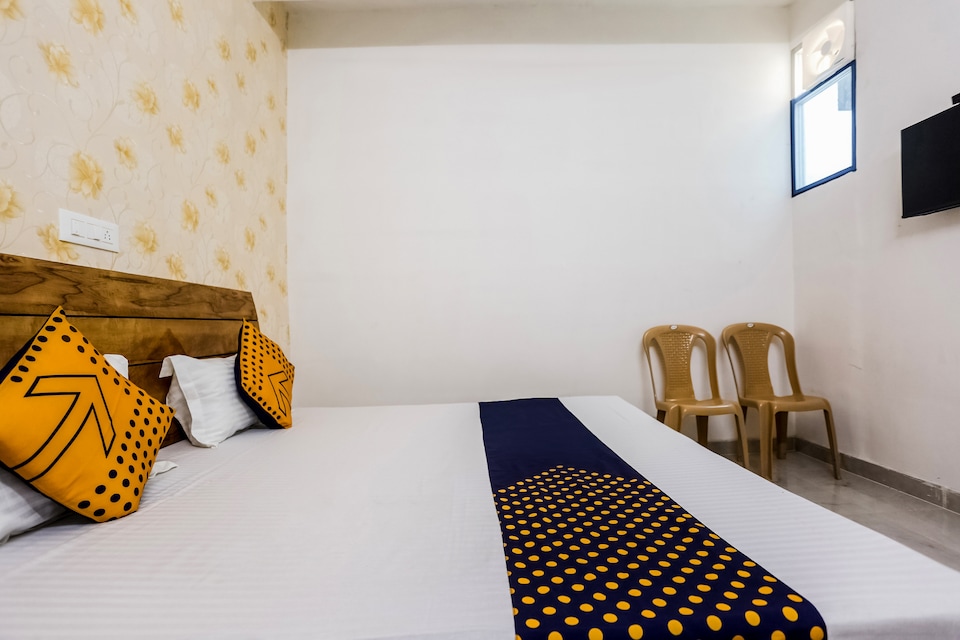 SPOT ON 75703 Hotel Rockford Inn, Rewari, Rewari