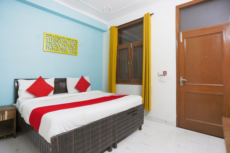 Live as NOD575, Noida Expressway SEZ, Noida