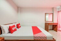 OYO 75337 Ponpaipan1 