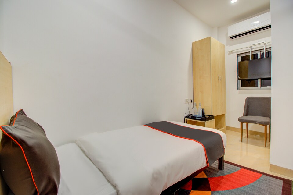 Collection O 50232 ULIFE HOTEL, Mumbai International Airport, Mumbai