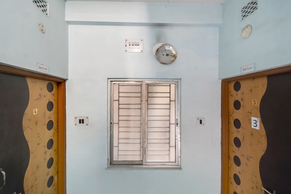 SPOT ON 75735 Om Shanti, Ruby Hospital Kolkata, Kolkata