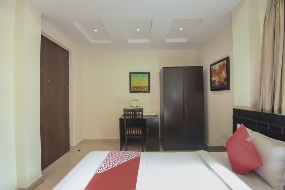 OYO 75757 Flagship Palace, Salt Lake Kolkata, Kolkata