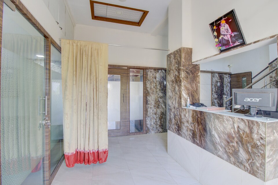 OYO 75761 Hotel Turning Point, Mumbai-Kalyan-Bhiwandi- Badalapur, Mumbai