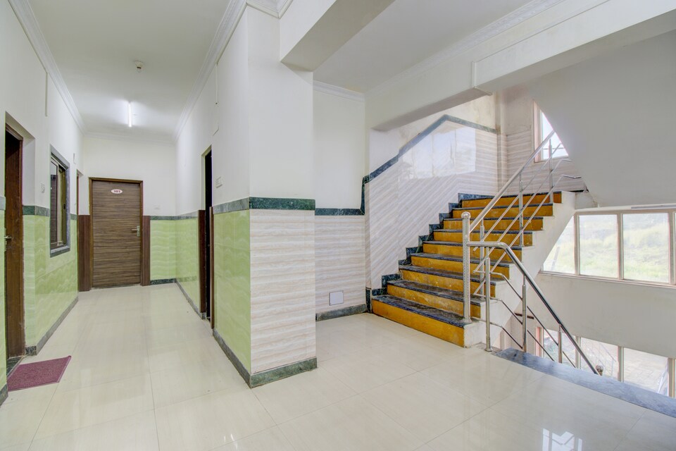 OYO 75761 Hotel Turning Point, Mumbai-Kalyan-Bhiwandi- Badalapur, Mumbai