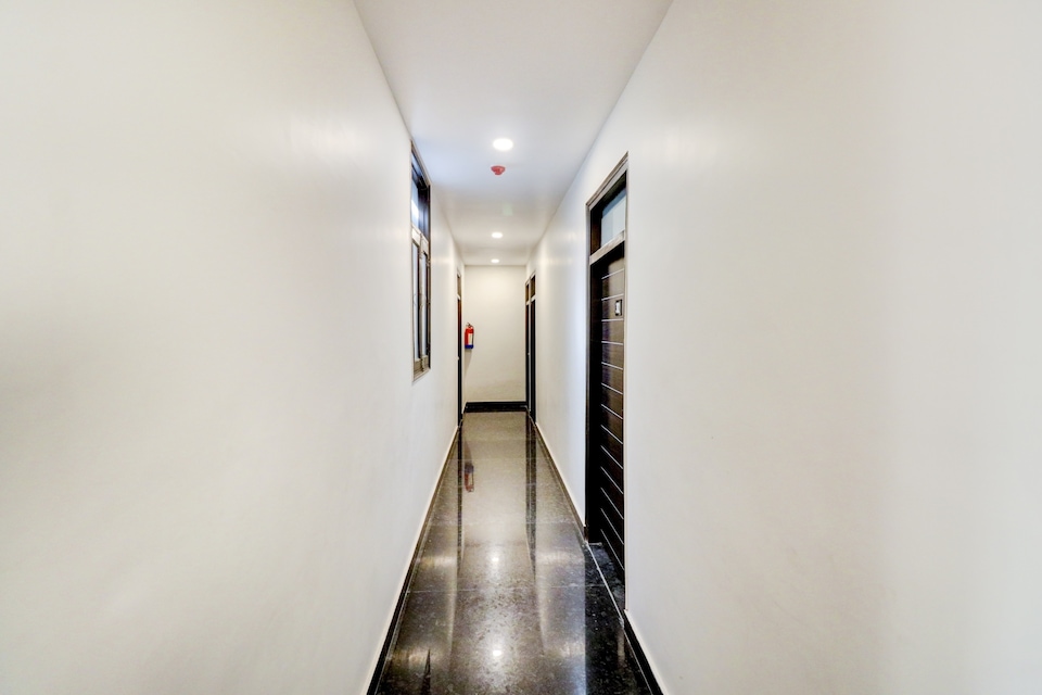 Flagship 75768 Hotel Amaira, Ghaziabad City, Ghaziabad